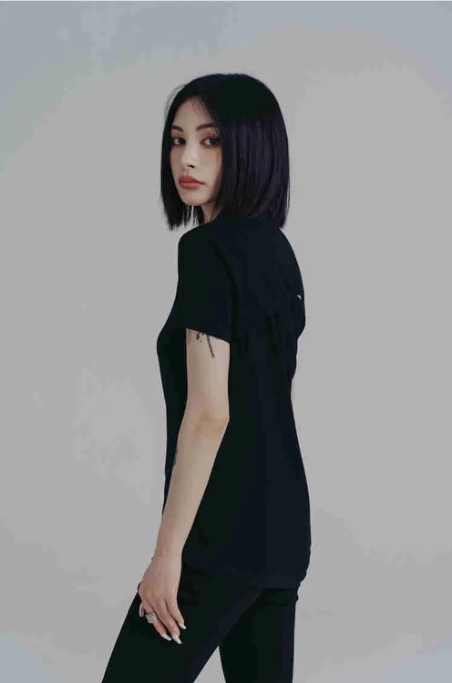 Marigold Shadows Shirts Wallcy Irregular Hem T-shirt - Black
