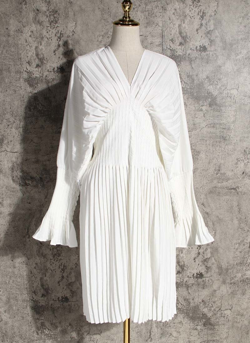 Marigold Shadows Blouses & Shirts Sakiya Pleated Long Sleeve Shirt Dress - White