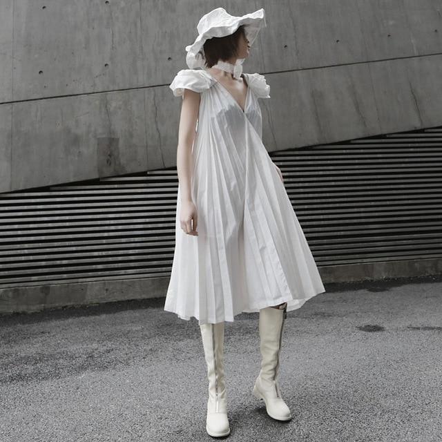 Marigold Shadows dresses Shioli Backless Pleated Midi Dress - White