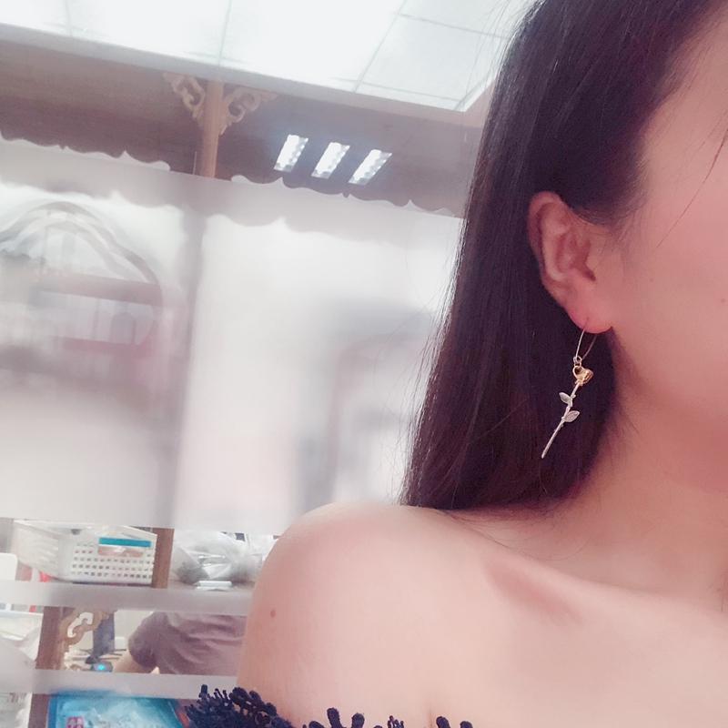 Marigold Shadows jewelry Kumi Paperclip Rose Earrings