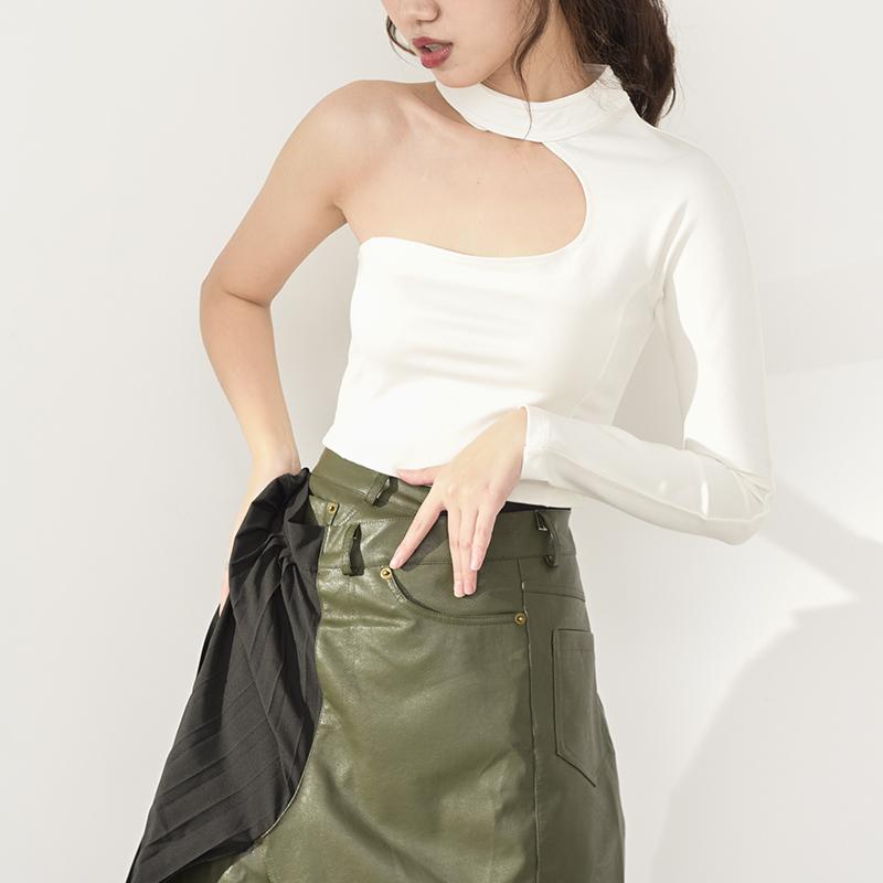 Marigold Shadows shirts Nanako O-Neck Long Sleeve Crop Top- White