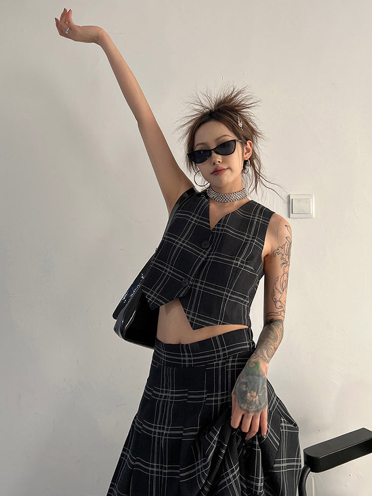 Marigold Shadows Shirts Tihee Plaid Cropped Vest - Black and Gray