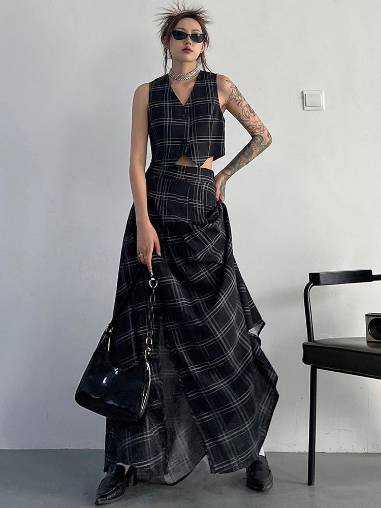 Marigold Shadows Shirts Tihee Plaid Cropped Vest - Black and Gray