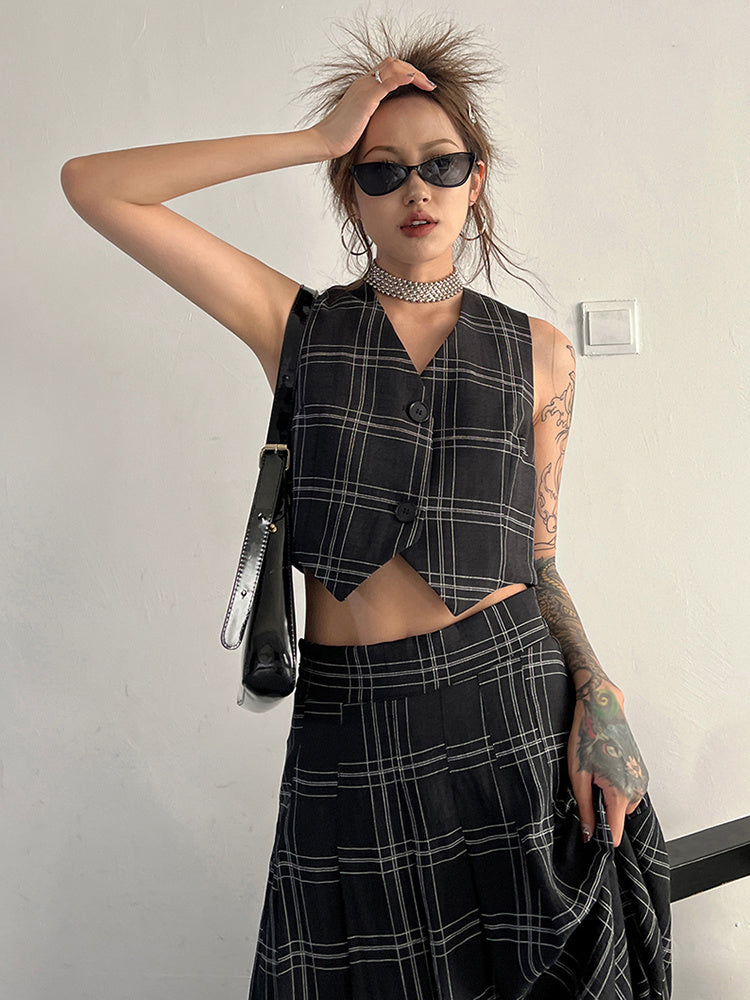 Marigold Shadows Shirts Tihee Plaid Cropped Vest - Black and Gray