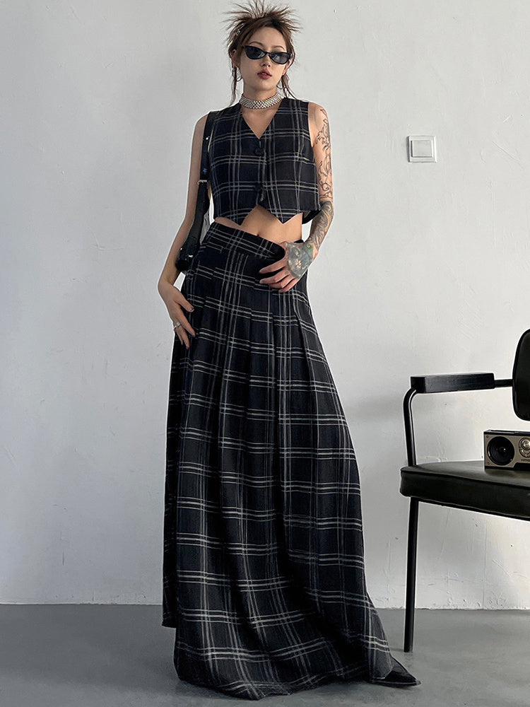 Marigold Shadows Shirts Tihee Plaid Cropped Vest - Black and Gray